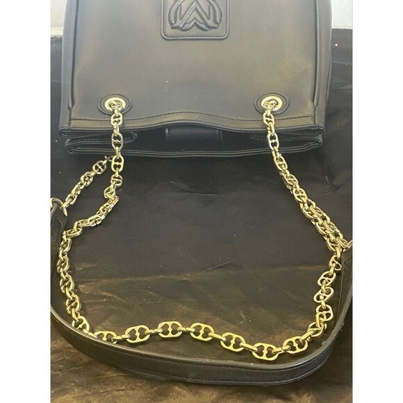 Love Moschino Black and Gold Chain Medium Shoulder Bag Magnetic Snap Close - Picture 12 of 14